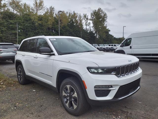 new 2024 Jeep Grand Cherokee car, priced at $50,016