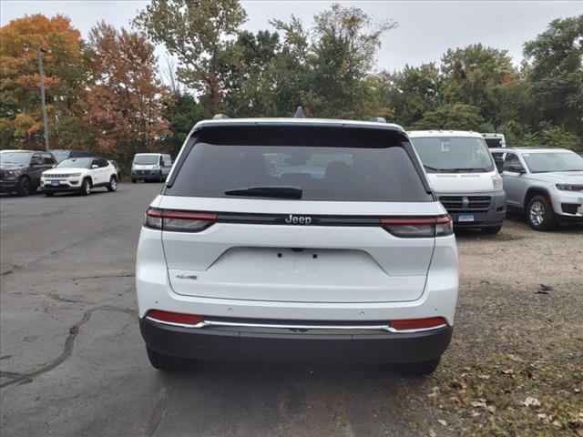 new 2024 Jeep Grand Cherokee car, priced at $50,016