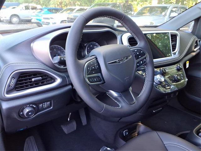 new 2026 Chrysler Pacifica car, priced at $43,285