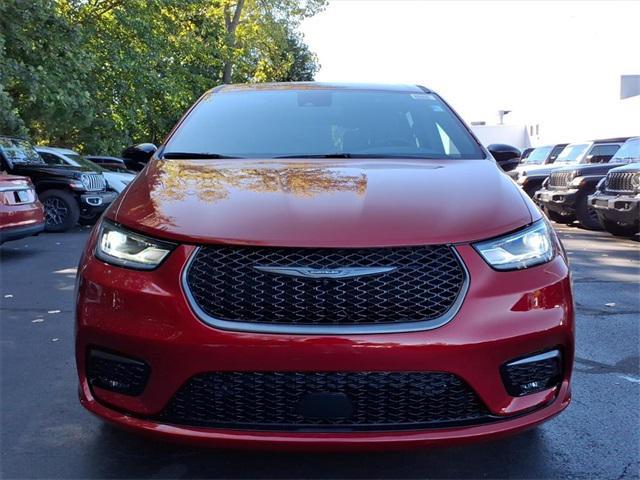 new 2026 Chrysler Pacifica car, priced at $43,285