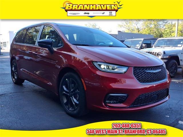 new 2026 Chrysler Pacifica car, priced at $43,285