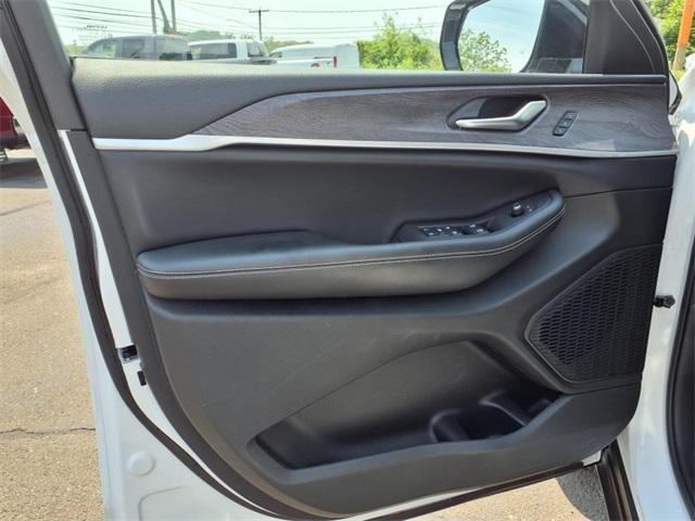 used 2023 Jeep Grand Cherokee car, priced at $36,645