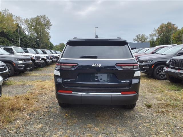 new 2024 Jeep Grand Cherokee L car, priced at $42,944