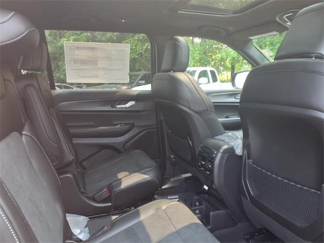 new 2025 Jeep Grand Cherokee L car, priced at $41,707