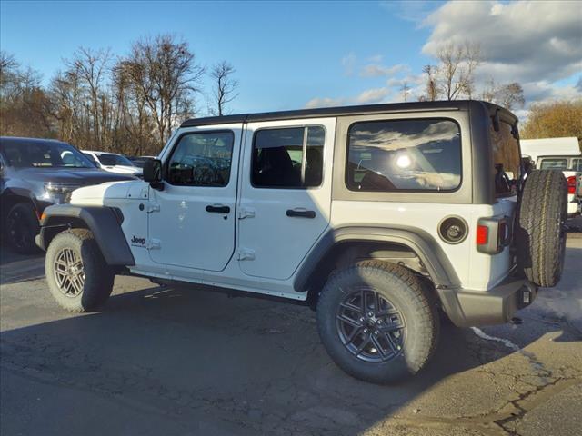 new 2025 Jeep Wrangler car, priced at $40,576