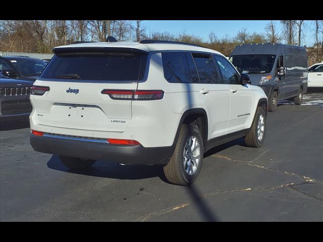 new 2024 Jeep Grand Cherokee L car, priced at $52,380