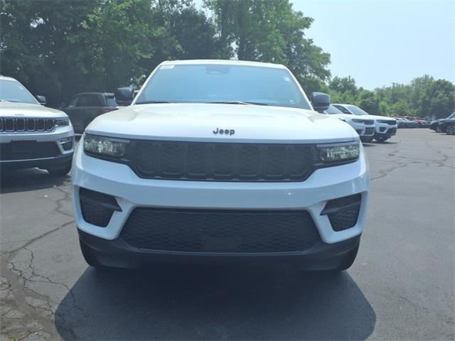 new 2025 Jeep Grand Cherokee car, priced at $41,453