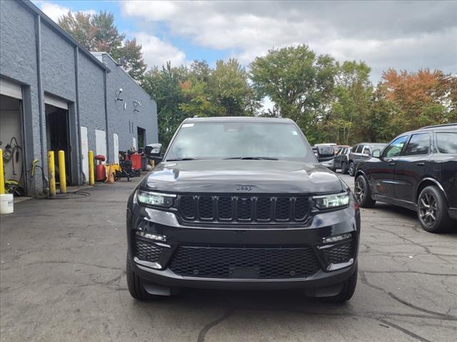 new 2025 Jeep Grand Cherokee car, priced at $52,493