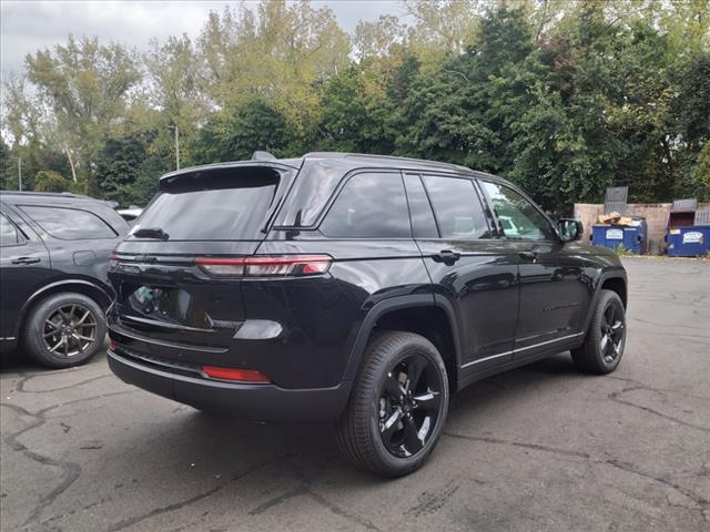 new 2025 Jeep Grand Cherokee car, priced at $52,493