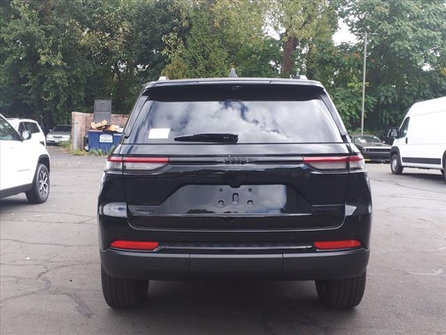 new 2025 Jeep Grand Cherokee car, priced at $52,493