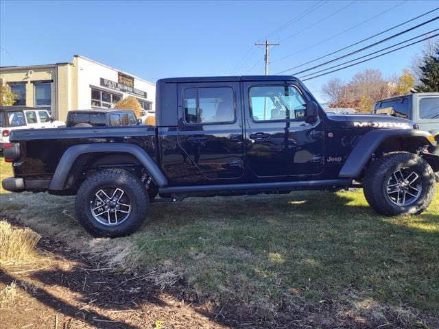 new 2024 Jeep Gladiator car, priced at $50,403