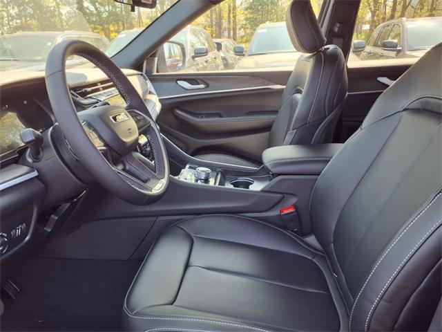 new 2025 Jeep Grand Cherokee car, priced at $43,896