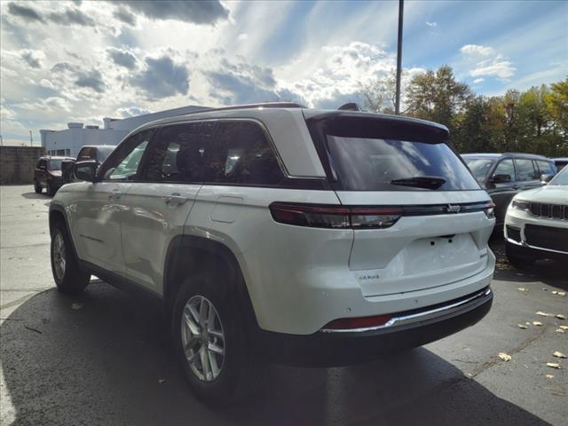 new 2024 Jeep Grand Cherokee car, priced at $36,527