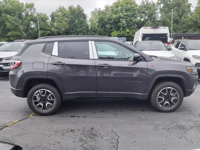 new 2024 Jeep Compass car, priced at $29,274