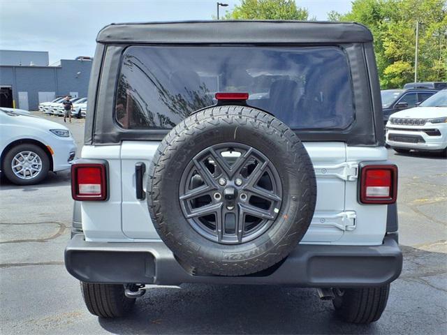 new 2025 Jeep Wrangler car, priced at $36,332