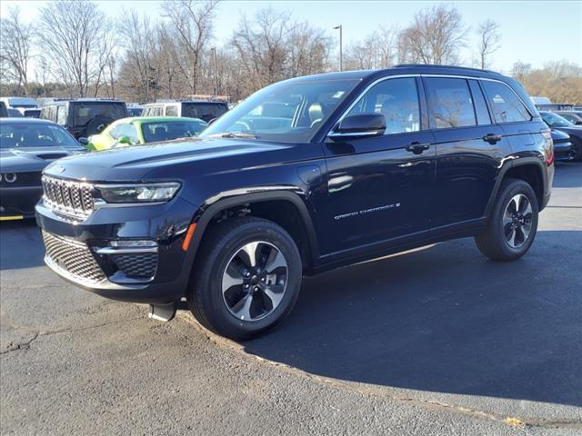 new 2024 Jeep Grand Cherokee car, priced at $51,402