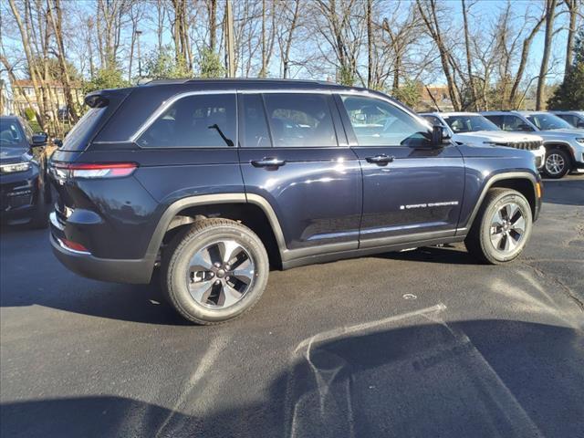 new 2024 Jeep Grand Cherokee car, priced at $51,402