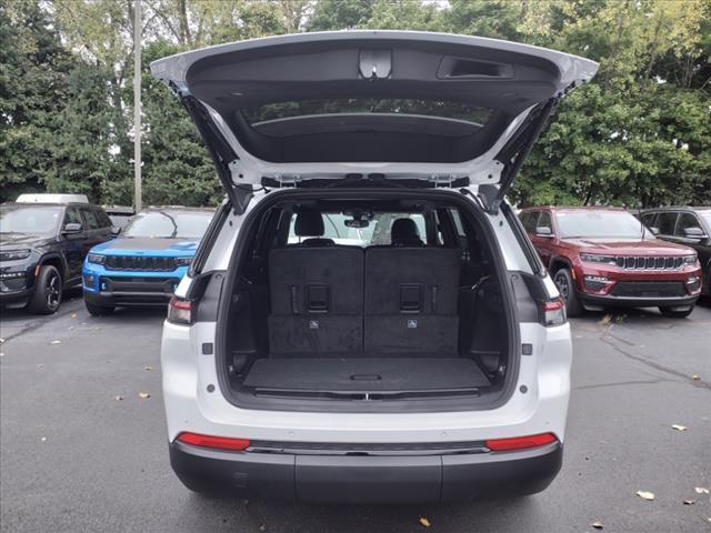 new 2024 Jeep Grand Cherokee L car, priced at $47,214