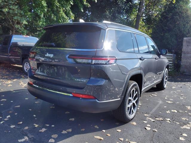 new 2024 Jeep Grand Cherokee L car, priced at $45,297