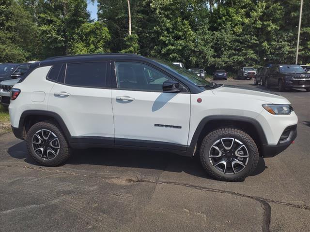 new 2024 Jeep Compass car, priced at $28,726