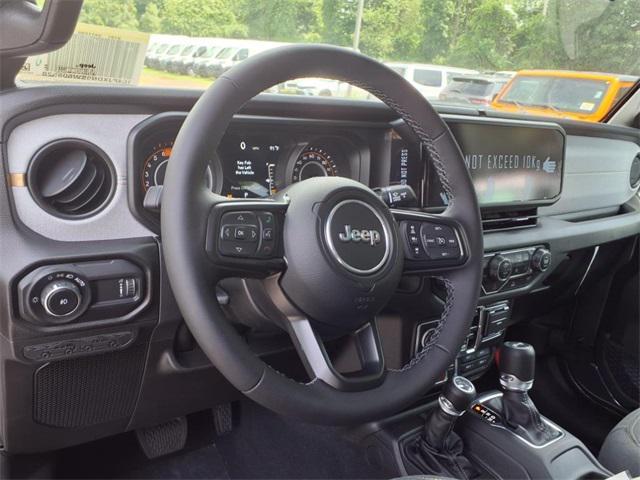 new 2025 Jeep Wrangler car, priced at $45,361