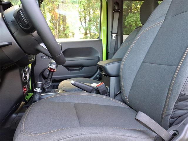 new 2025 Jeep Wrangler car, priced at $41,426