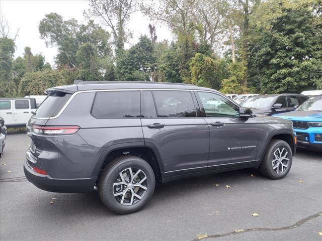 new 2024 Jeep Grand Cherokee L car, priced at $45,297