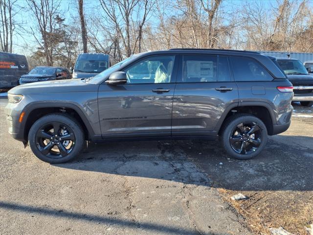 new 2025 Jeep Grand Cherokee car, priced at $42,365