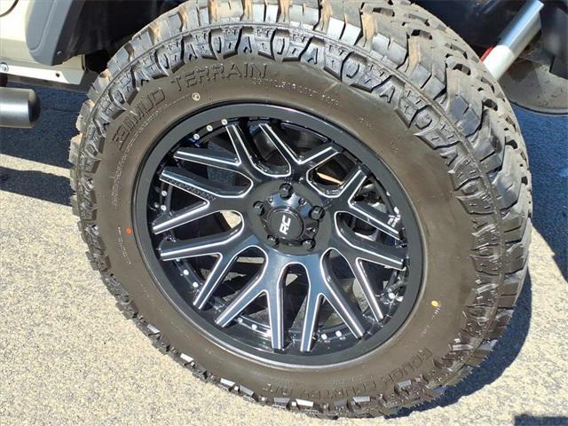 used 2022 Jeep Wrangler Unlimited car, priced at $31,825