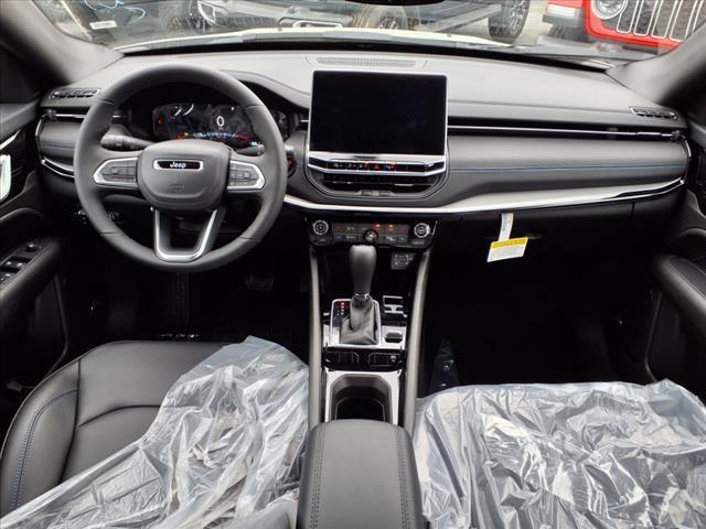 new 2025 Jeep Compass car, priced at $29,917