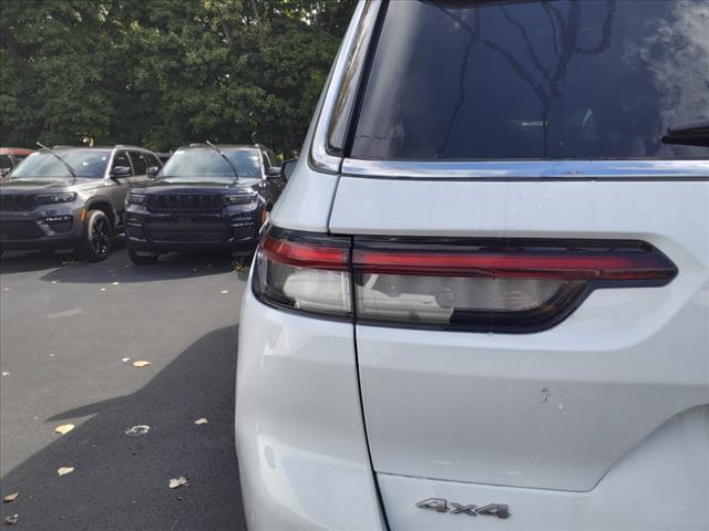 new 2024 Jeep Grand Cherokee L car, priced at $44,761