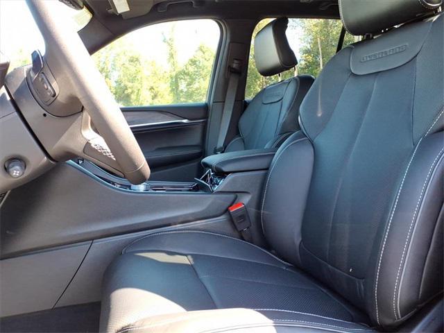 new 2025 Jeep Grand Cherokee car, priced at $54,213