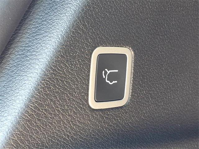new 2026 Chrysler Pacifica car, priced at $44,135