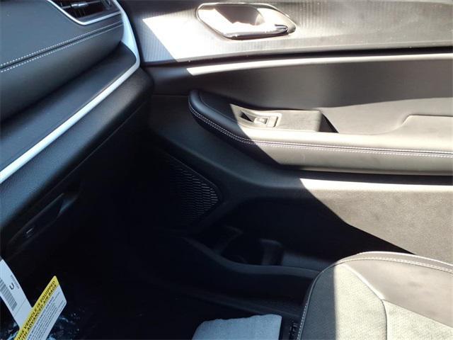 new 2025 Jeep Grand Cherokee car, priced at $38,619