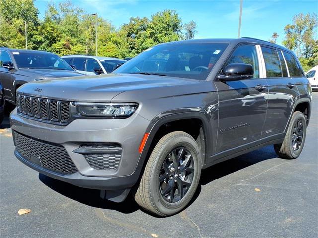 new 2025 Jeep Grand Cherokee car, priced at $38,619