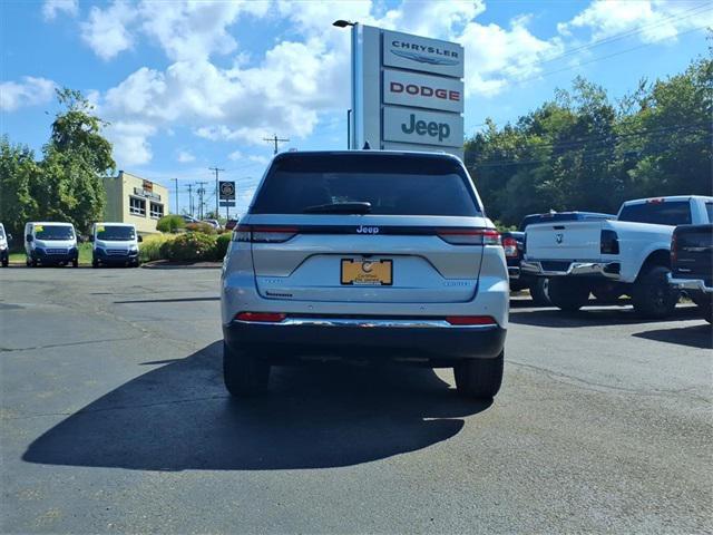 used 2022 Jeep Grand Cherokee car, priced at $31,467