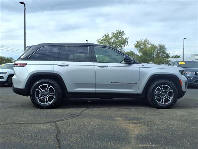 used 2022 Jeep Grand Cherokee car, priced at $35,720