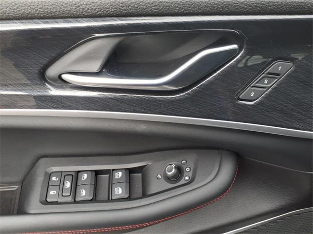 used 2022 Jeep Grand Cherokee car, priced at $35,720