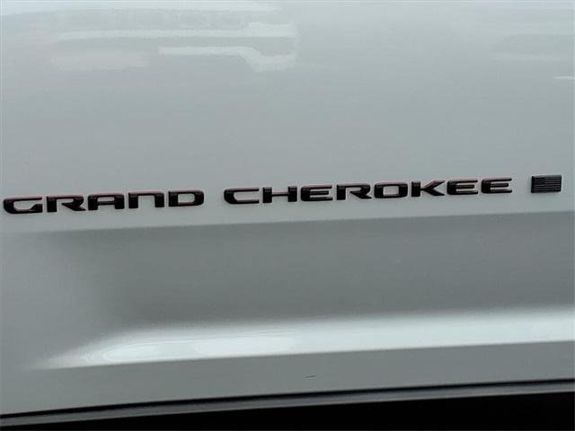 used 2022 Jeep Grand Cherokee car, priced at $35,720