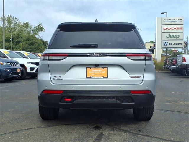 used 2022 Jeep Grand Cherokee car, priced at $35,720