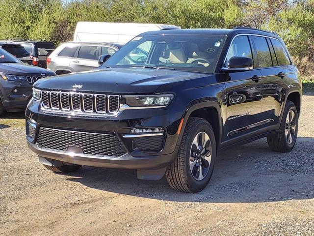 new 2024 Jeep Grand Cherokee car, priced at $50,052