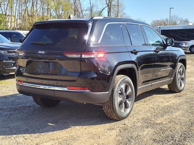 new 2024 Jeep Grand Cherokee car, priced at $53,052