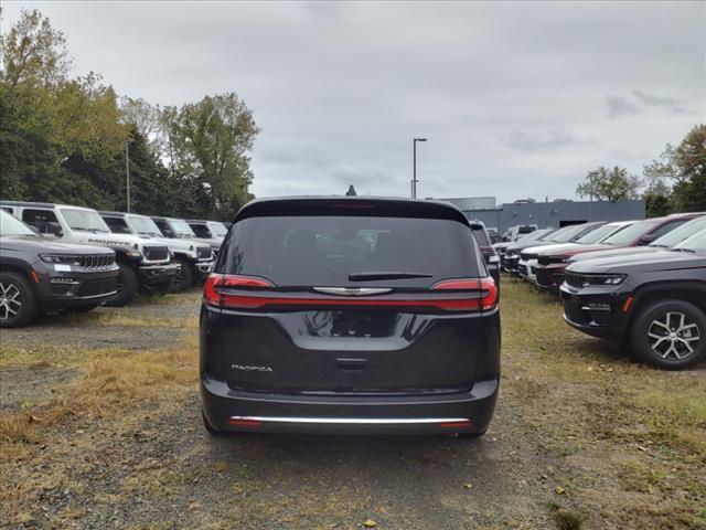 new 2024 Chrysler Pacifica car, priced at $41,430