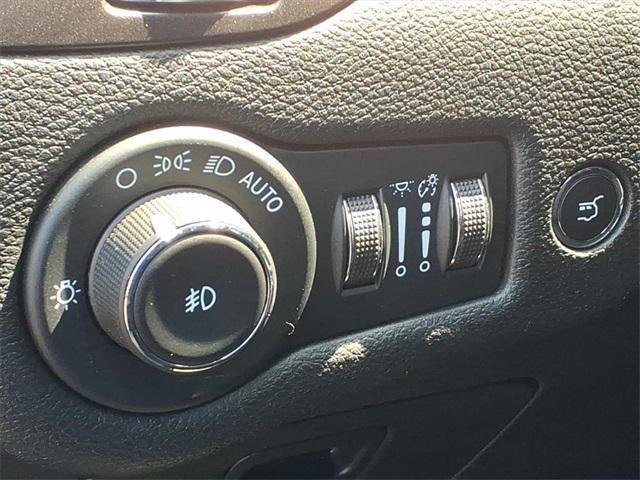 used 2022 Jeep Cherokee car, priced at $26,796