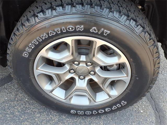 used 2022 Jeep Cherokee car, priced at $26,796