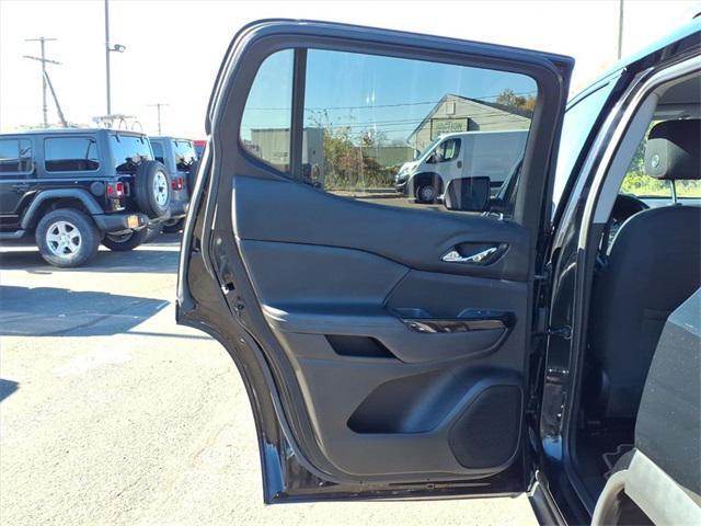 used 2021 GMC Acadia car, priced at $26,026