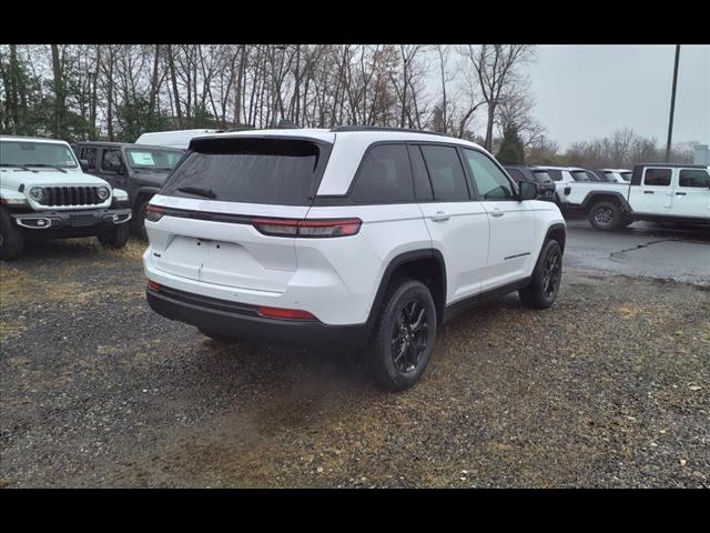 new 2025 Jeep Grand Cherokee car, priced at $40,349