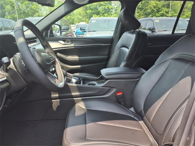 new 2025 Jeep Grand Cherokee car, priced at $43,604