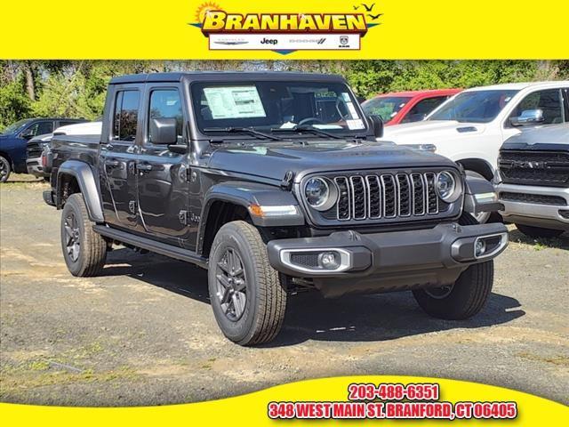 new 2024 Jeep Gladiator car, priced at $51,394
