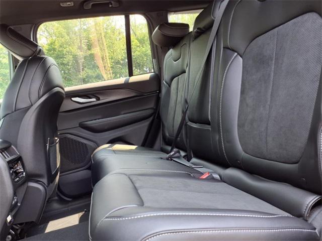 new 2025 Jeep Grand Cherokee car, priced at $40,439